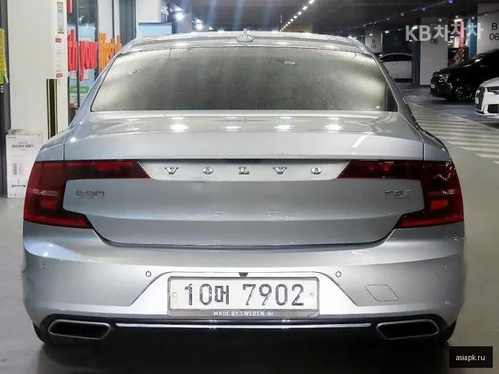 Volvo S90 5
