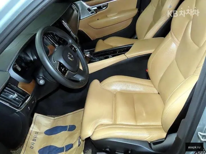 Volvo S90 6