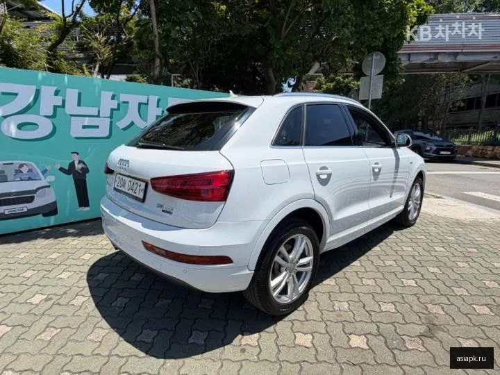 Audi Q3 5