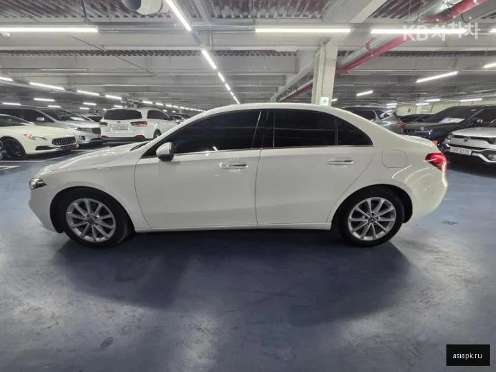 Mercedes-Benz A-Class 3