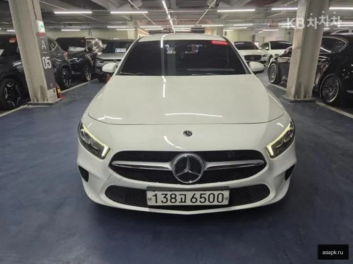 Mercedes-Benz A-Class 2