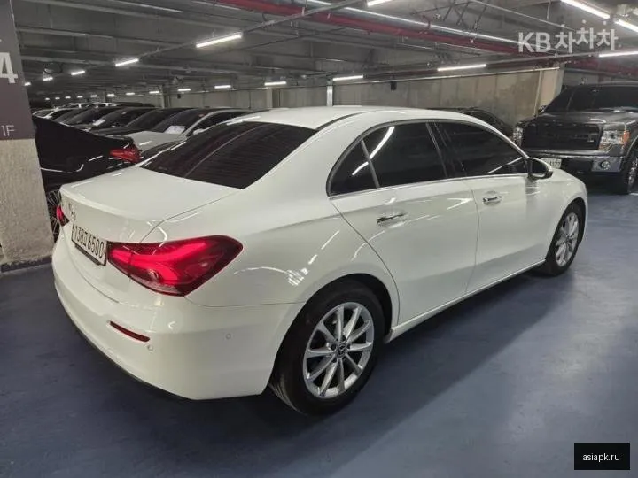 Mercedes-Benz A-Class 6