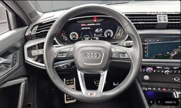 Audi Q3 6