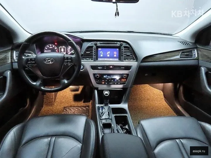 Hyundai Sonata 6