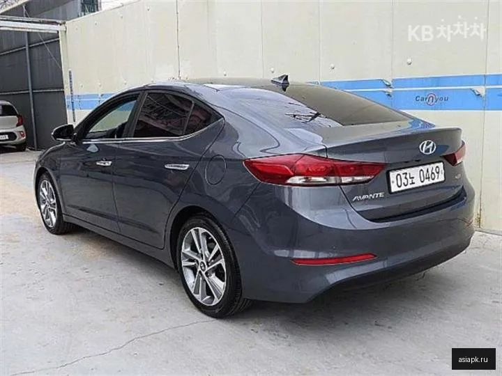 Hyundai Avante 4