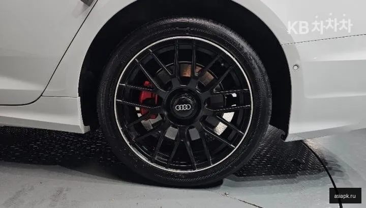 Audi A6 6