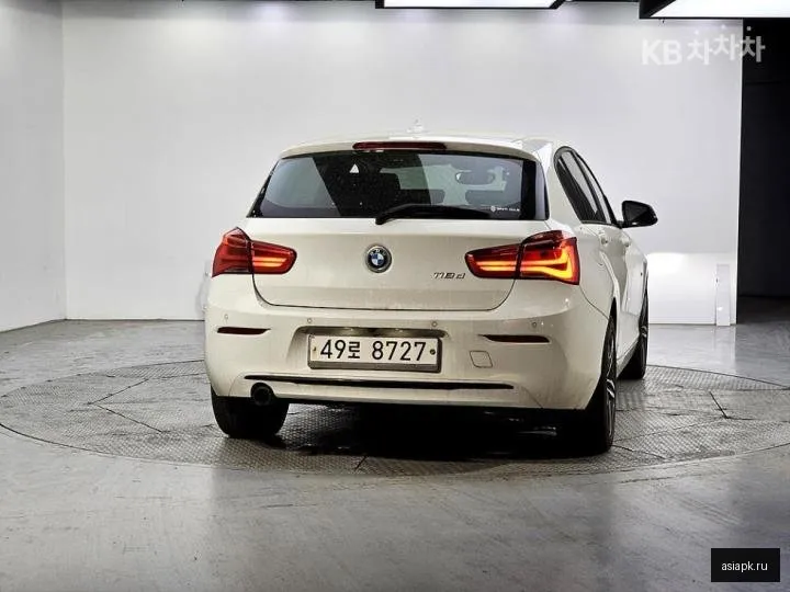 BMW 1-Series 3