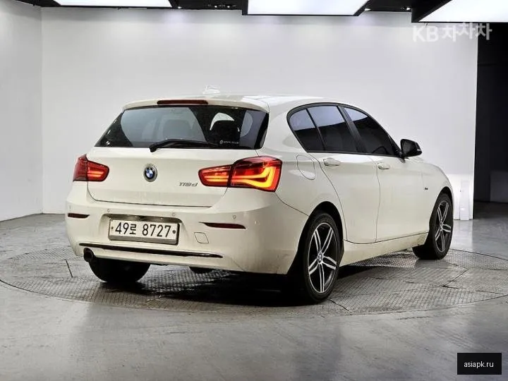 BMW 1-Series 4