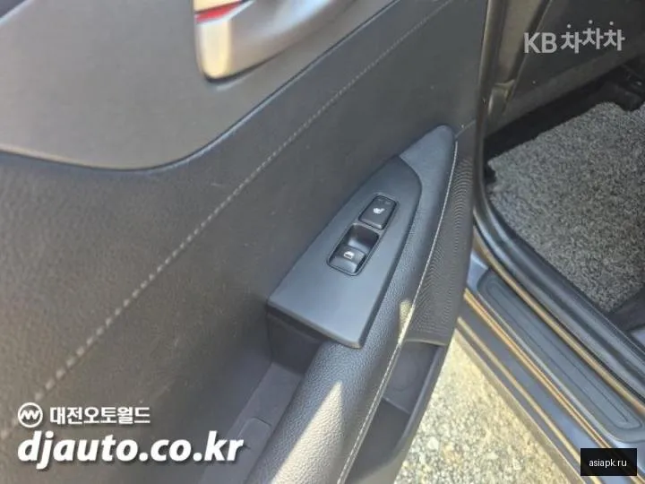 Kia K3 6