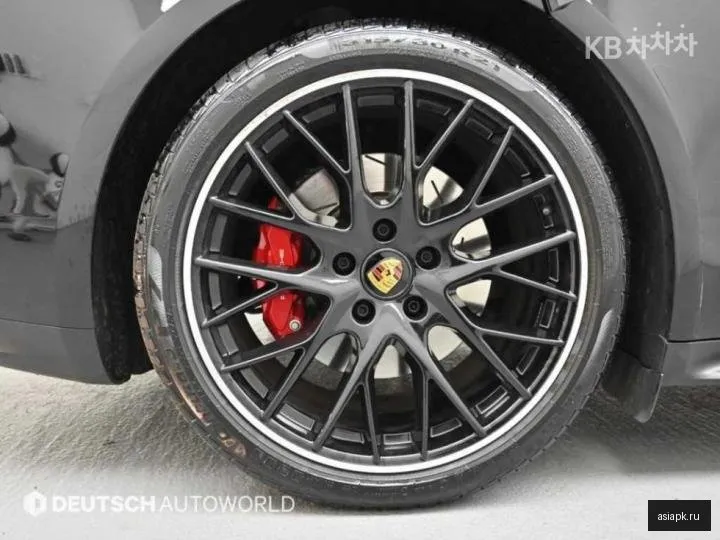 Porsche Panamera 5
