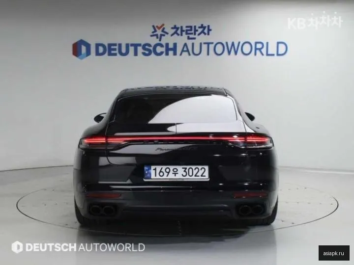 Porsche Panamera 4