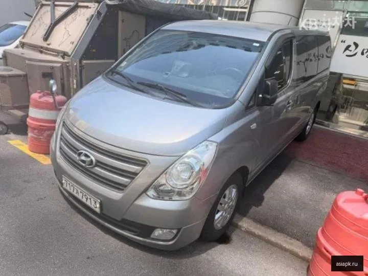 Hyundai Starex 2