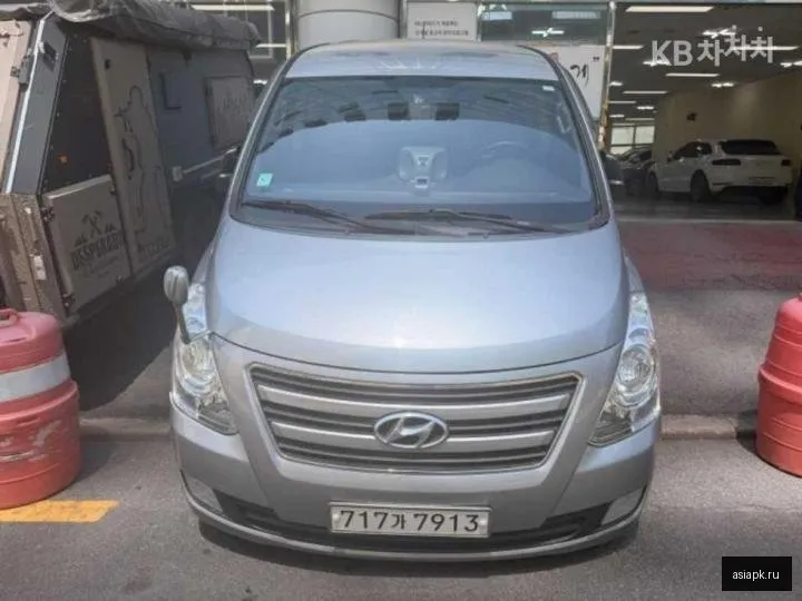Hyundai Starex