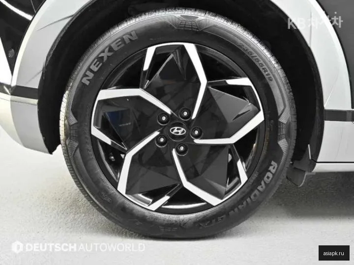 Hyundai Ioniq 5 5