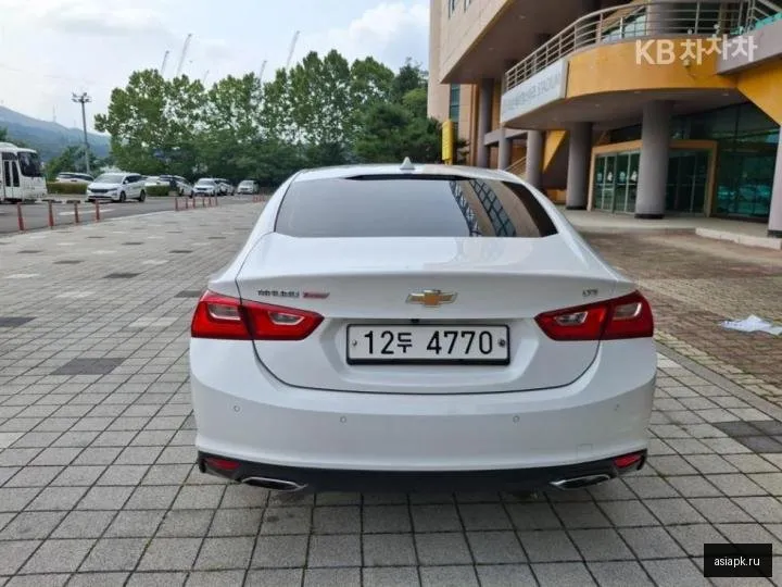 Chevrolet Malibu 4