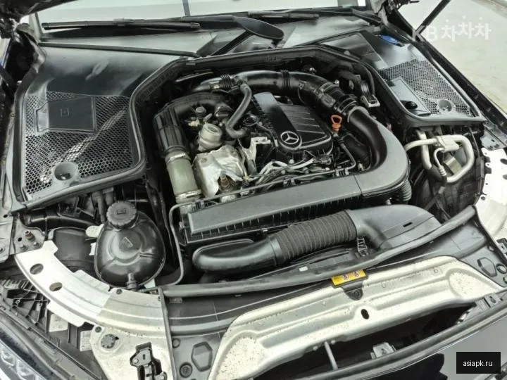 Mercedes-Benz C-Class 6