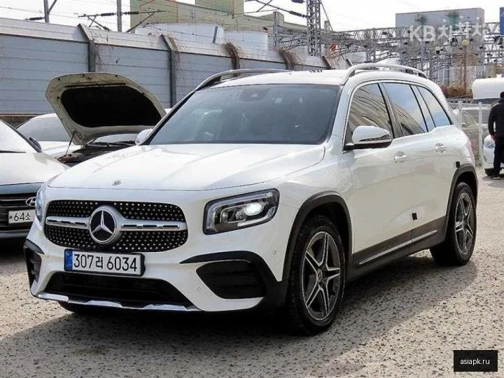 Mercedes-Benz GLB-Class AMG 2