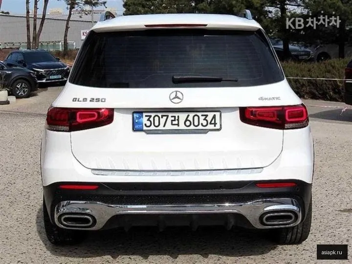 Mercedes-Benz GLB-Class AMG 4