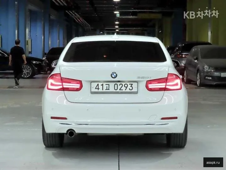 BMW 3-Series 3