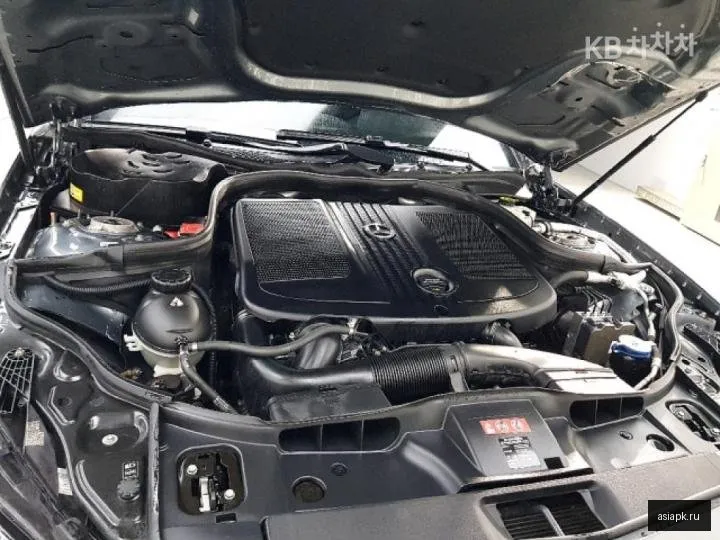 Mercedes-Benz CLS-Class 6