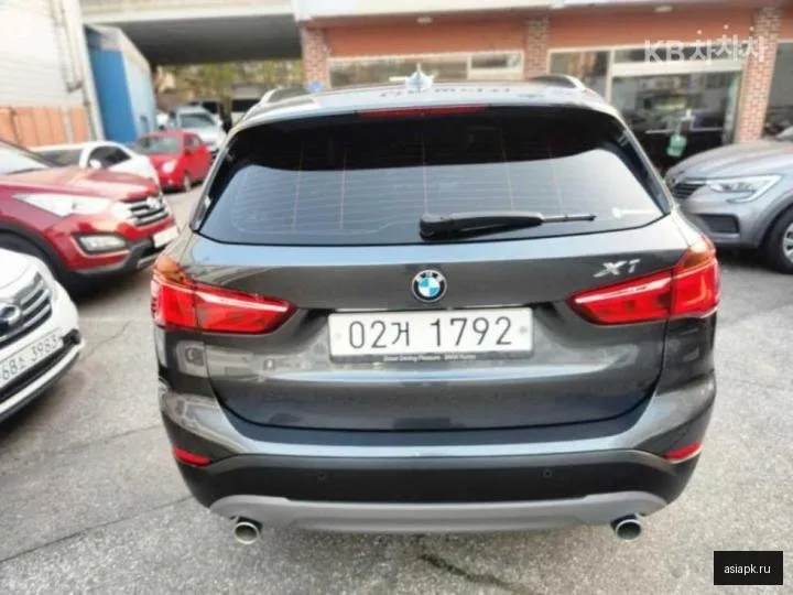 BMW X1 6