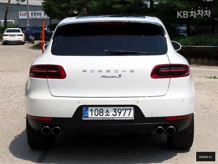 Porsche Macan 4
