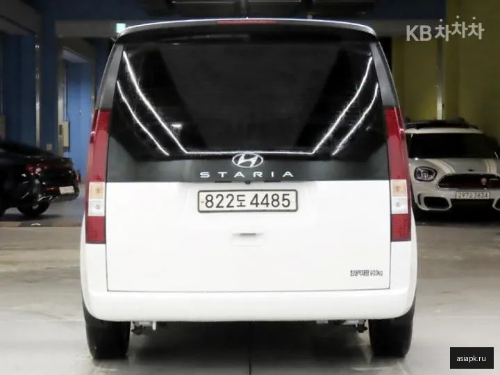 Hyundai Staria 3