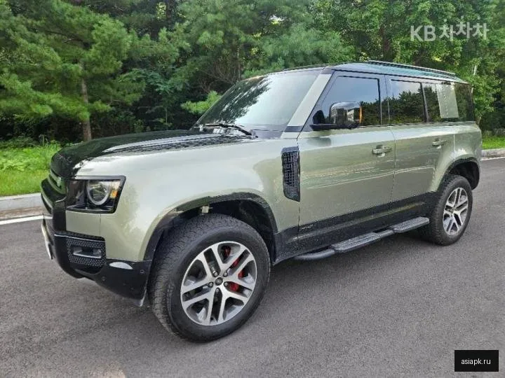 Land Rover Defender 4