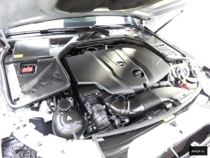 Mercedes-Benz C-Class 6