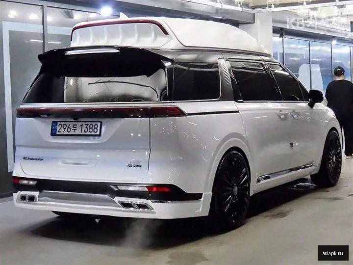 Kia Carnival 4