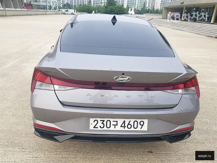 Hyundai Avante 5