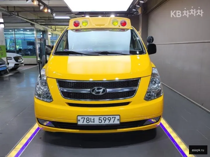 Hyundai Starex 2