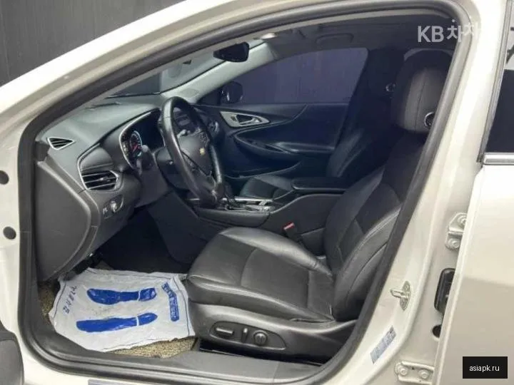 Chevrolet Malibu 5