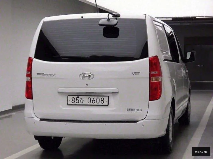 Hyundai Starex 4