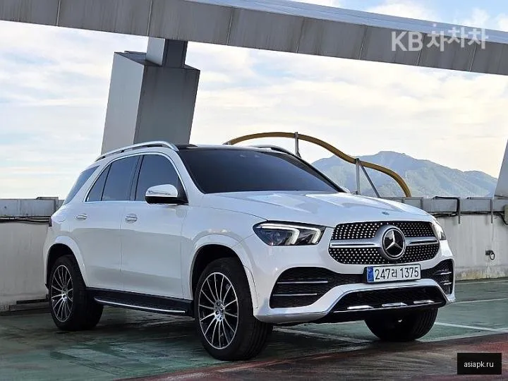 Mercedes-Benz GLE-Class 5