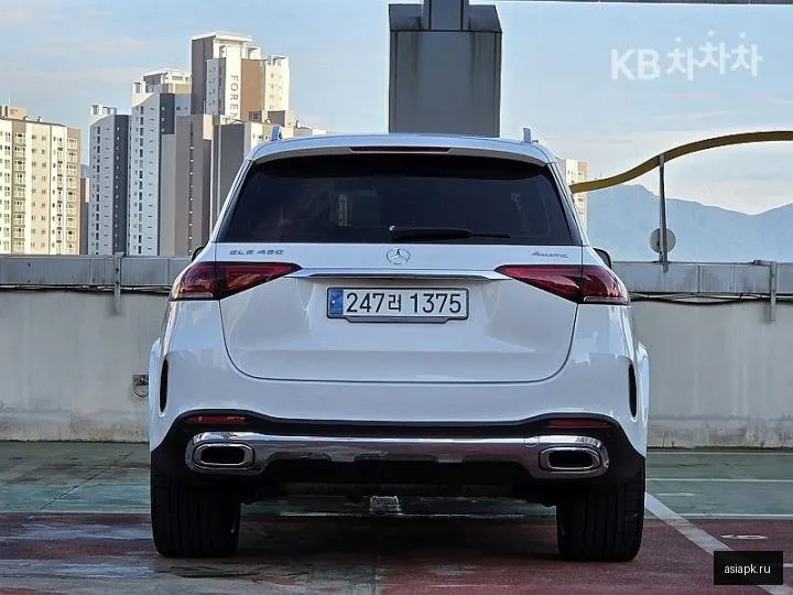 Mercedes-Benz GLE-Class 4