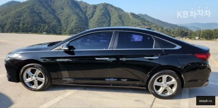 Hyundai Sonata 2