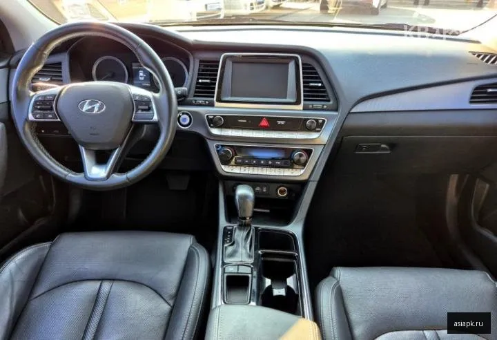 Hyundai Sonata 5