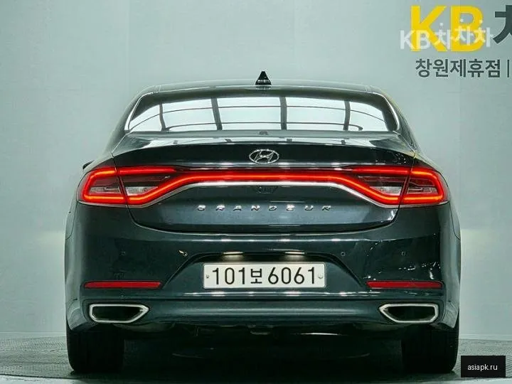 Hyundai Grandeur 4