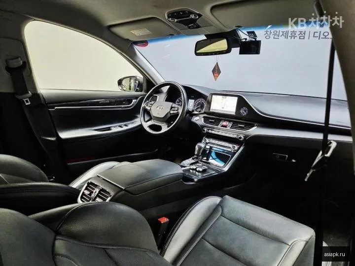 Hyundai Grandeur 6