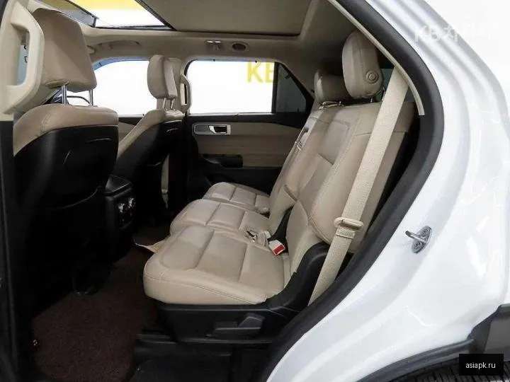 Ford Explorer 6