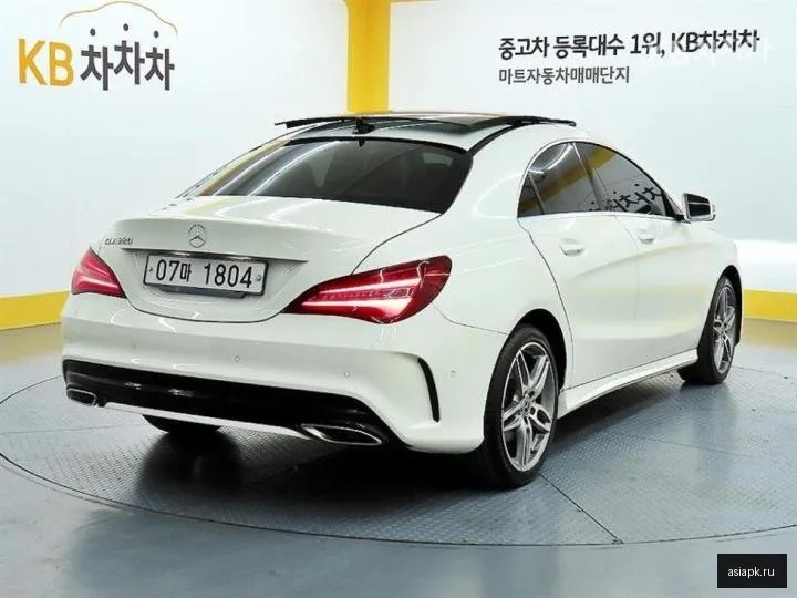 Mercedes-Benz CLA-Class 4