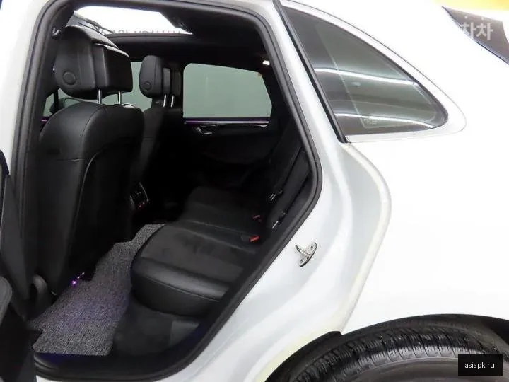Porsche Macan 6