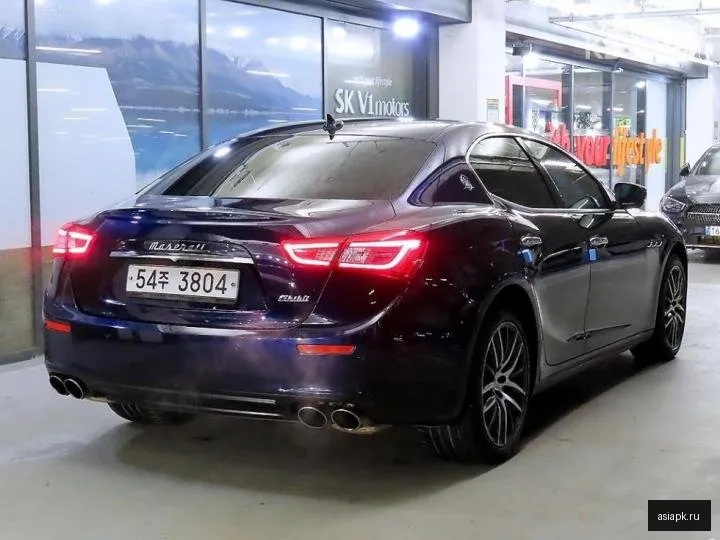 Maserati Ghibli 4