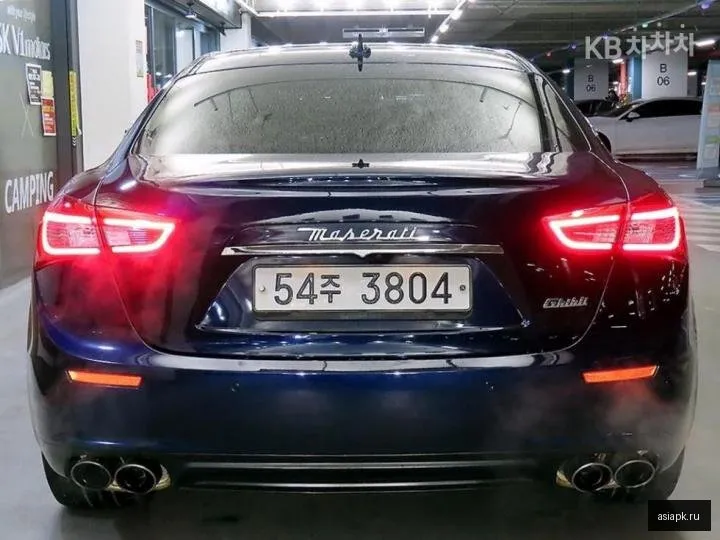Maserati Ghibli 5