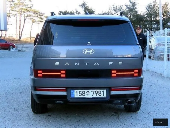 Hyundai Santa Fe 4