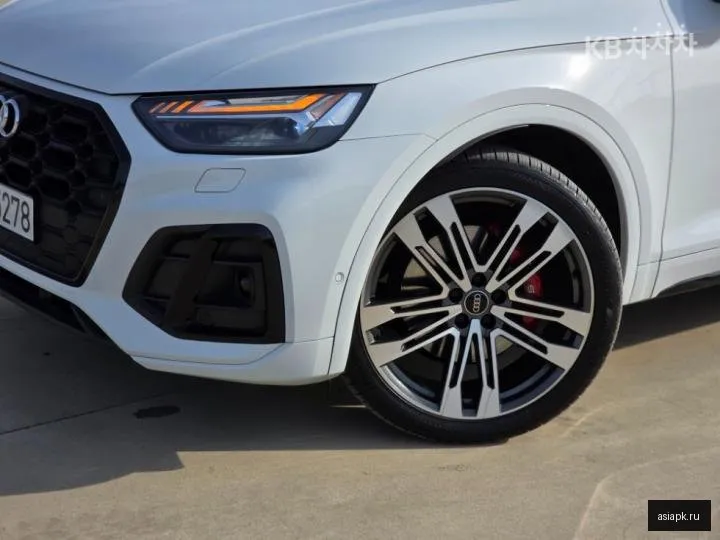 Audi SQ5 3