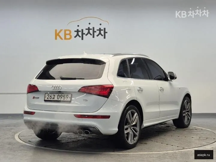 Audi SQ5 3