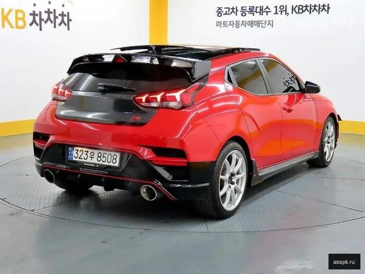 Hyundai Veloster 4