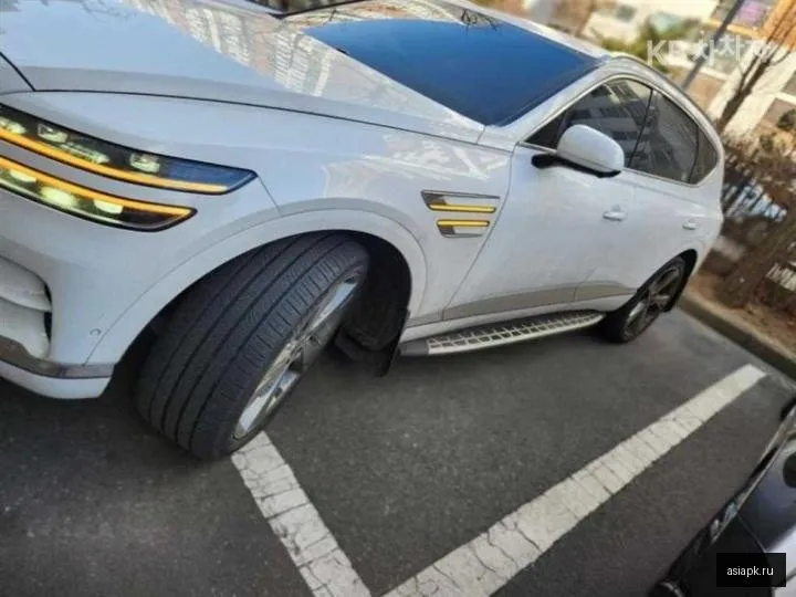 Genesis GV80 2
